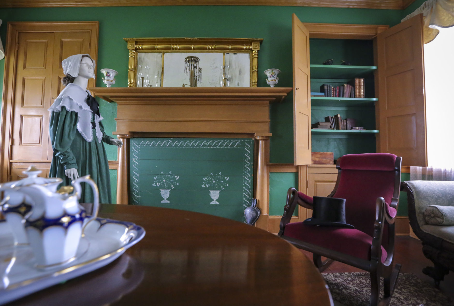 Colonel Davenport House-living room